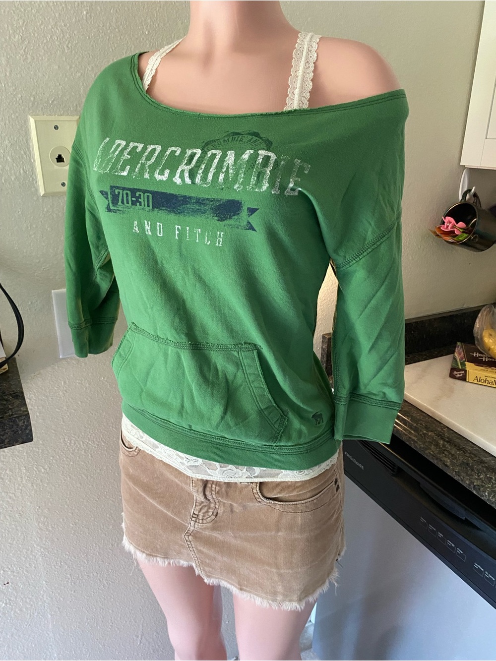 Vintage y2k Abercrombie green off the shoulder sweater